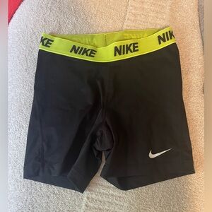 Black Nike pros